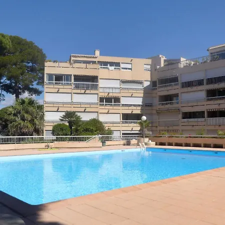 Apartment Le Zodiaque Ii-3 By Interhome Hyeres